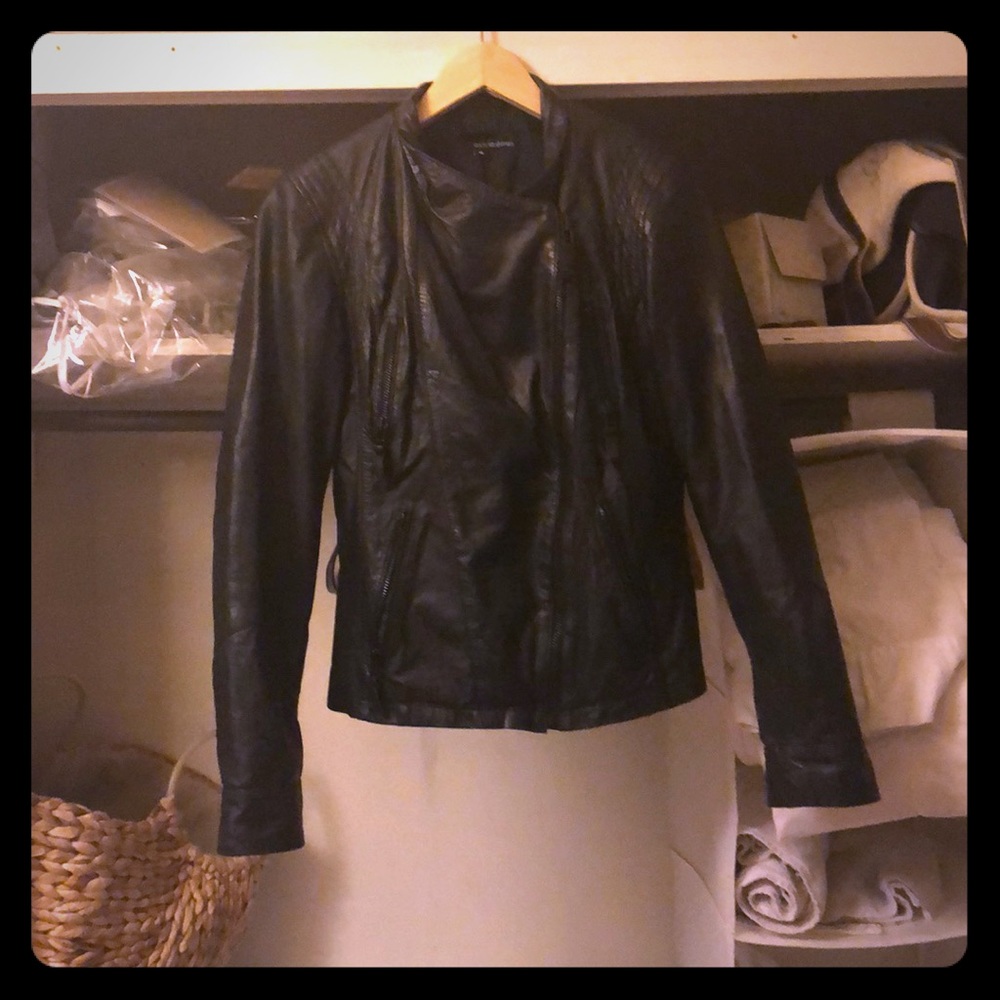 Wilson’s black leather jacket sz M